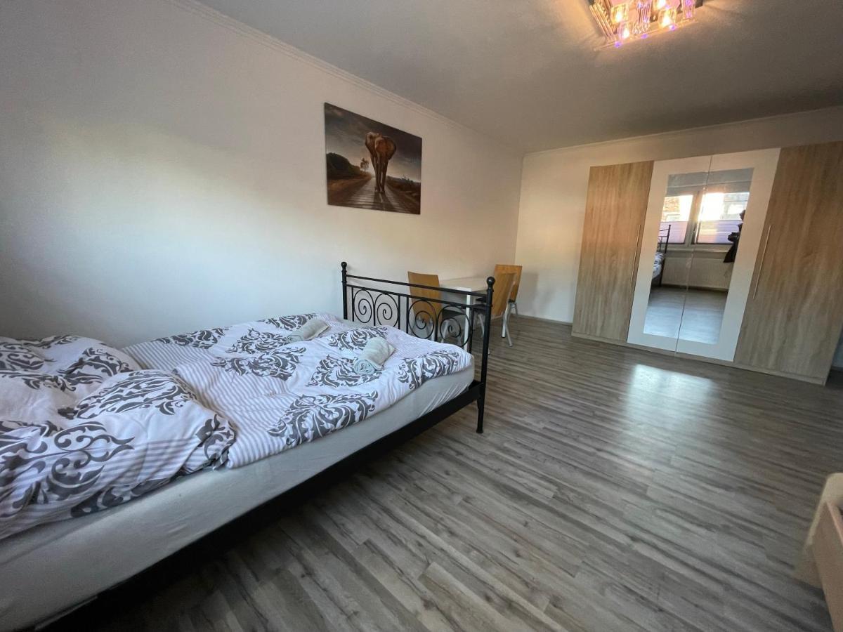 Schoene Zentrale Zimmer In Wilhelmshaven Lejlighed Eksteriør billede