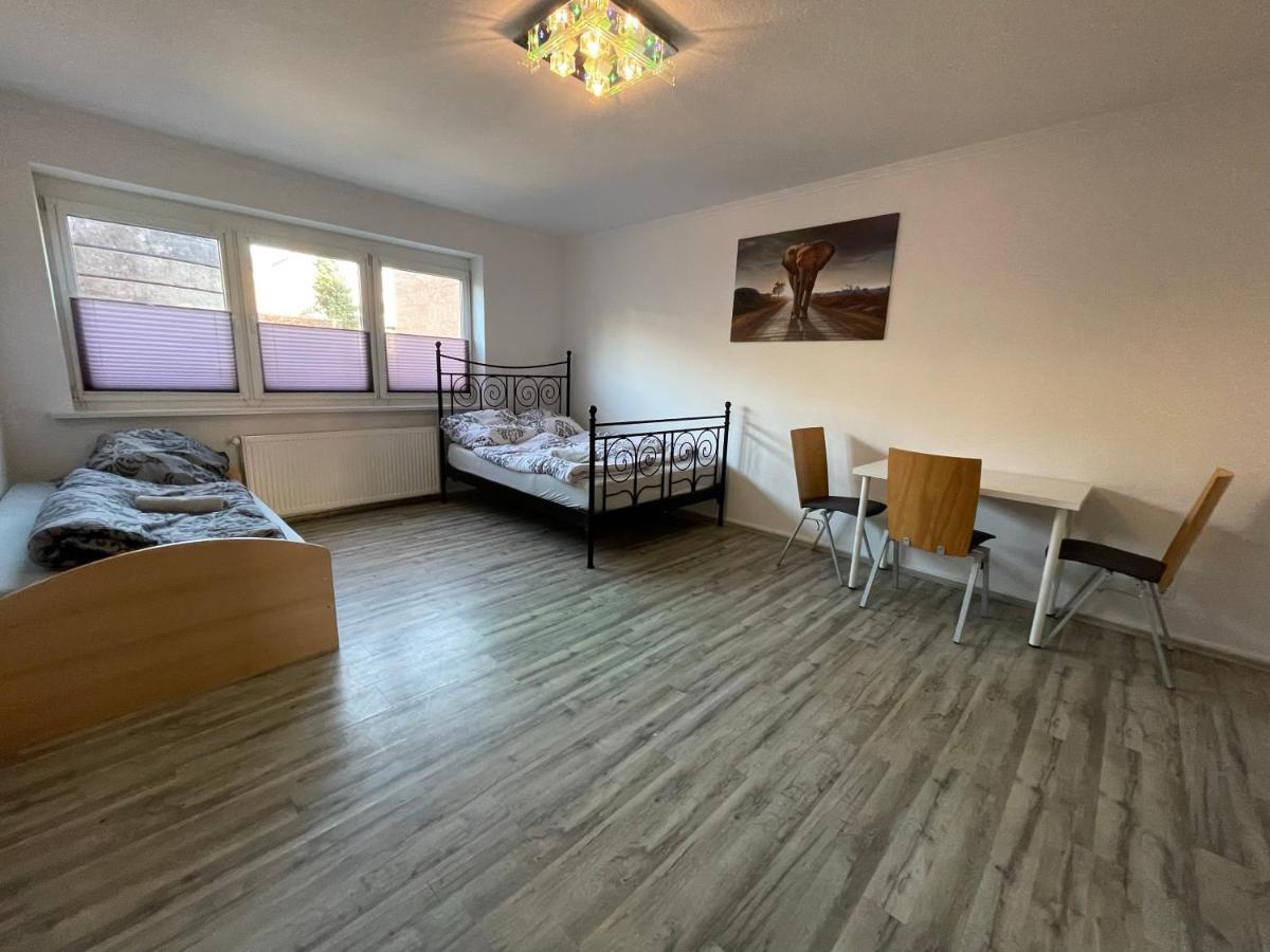 Schoene Zentrale Zimmer In Wilhelmshaven Lejlighed Eksteriør billede