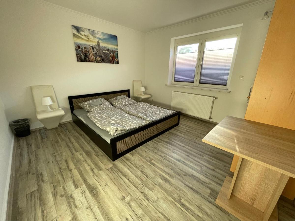 Schoene Zentrale Zimmer In Wilhelmshaven Lejlighed Eksteriør billede